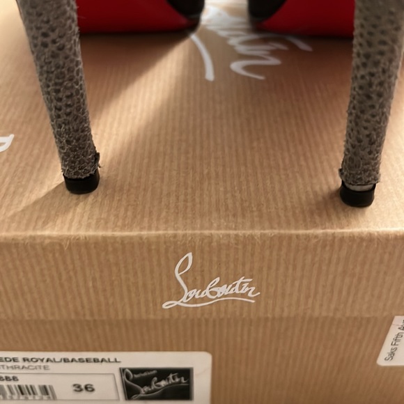 Christian Louboutin Maggie 140 Suede Chain Toe size 36/6 - Picture 5 of 6